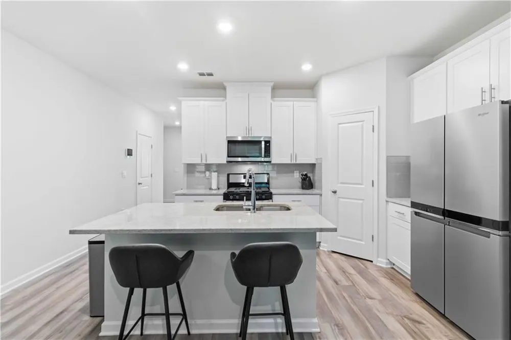 5321 Glade Park Drive Lilburn, GA 30047