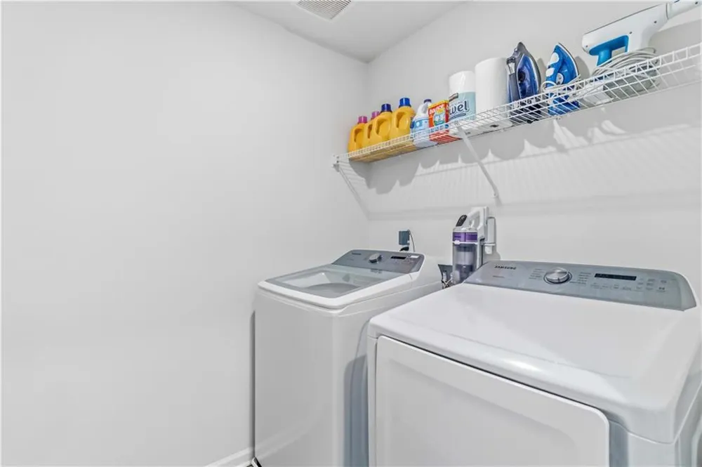 5321 Glade Park Drive Lilburn, GA 30047