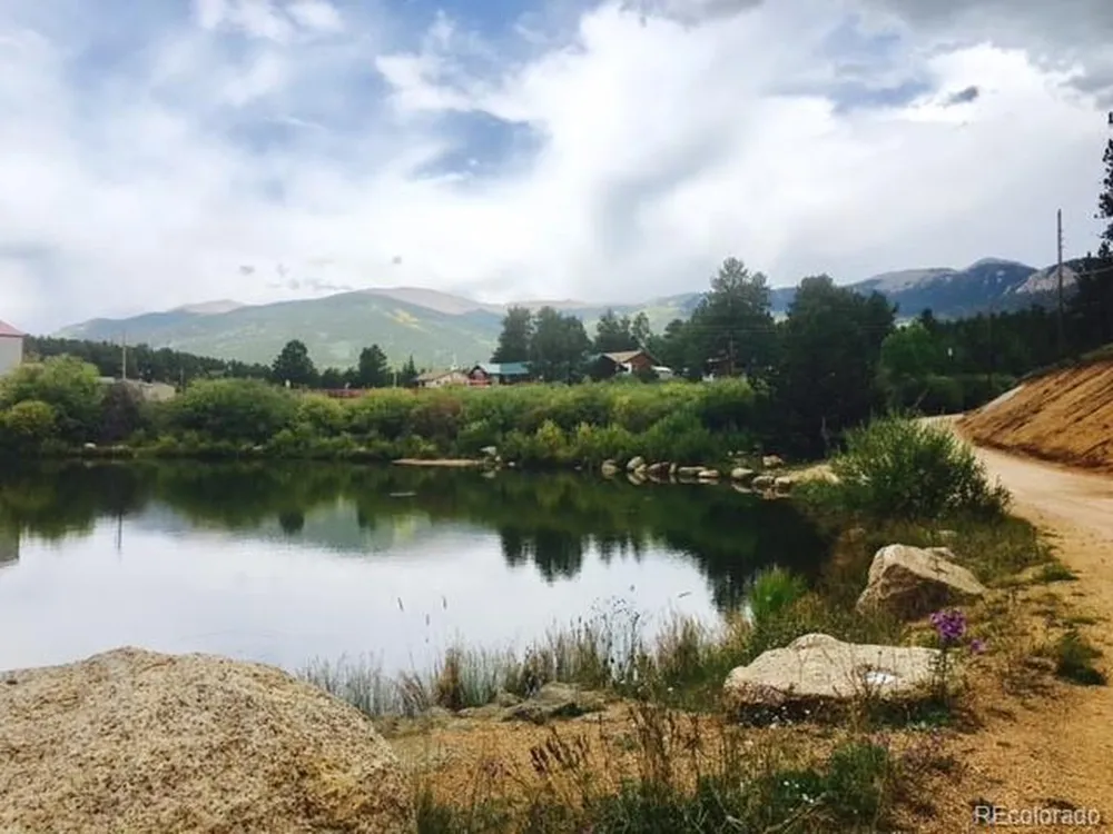 33 Smith Street Bailey, CO 80421