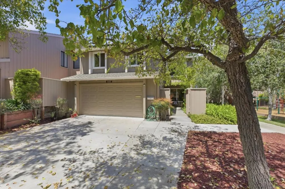 10157 Camberley Lane Cupertino, CA 95014