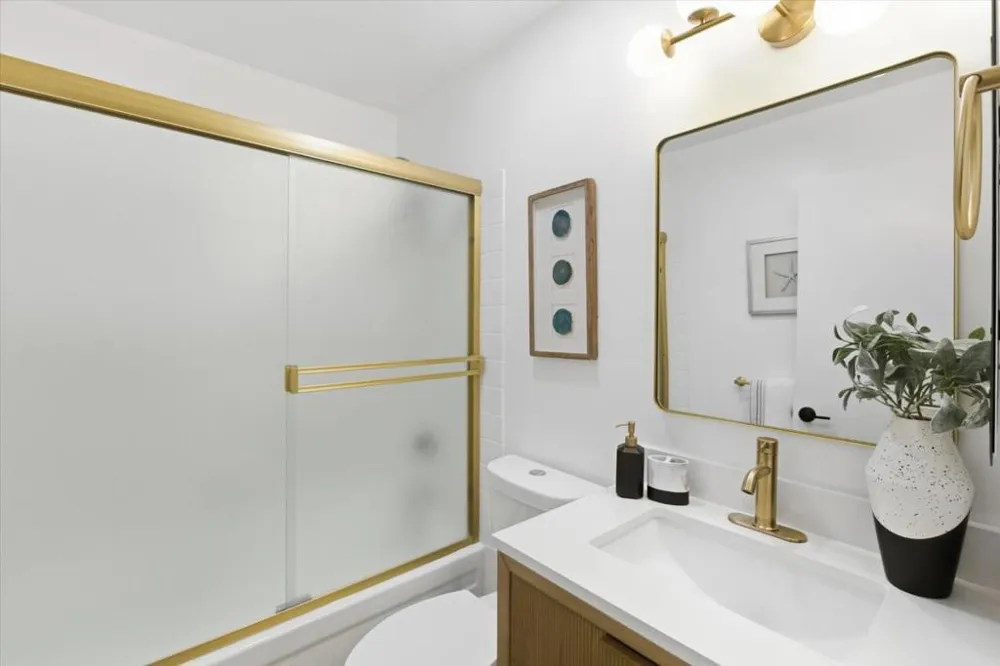 10157 Camberley Lane Cupertino, CA 95014