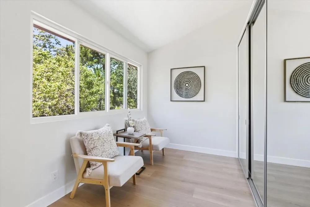 10157 Camberley Lane Cupertino, CA 95014