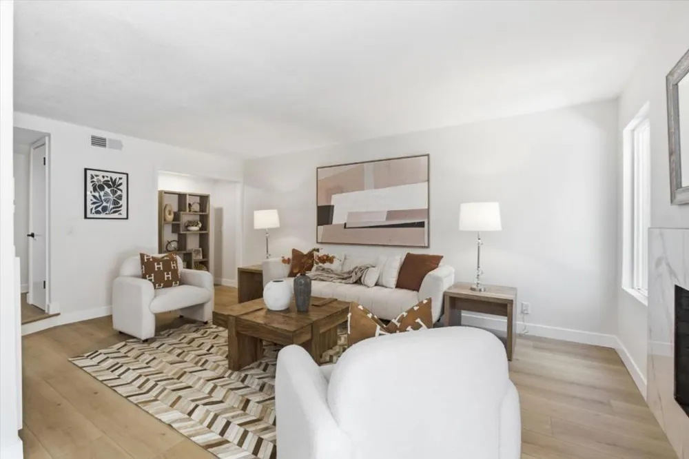 10157 Camberley Lane Cupertino, CA 95014