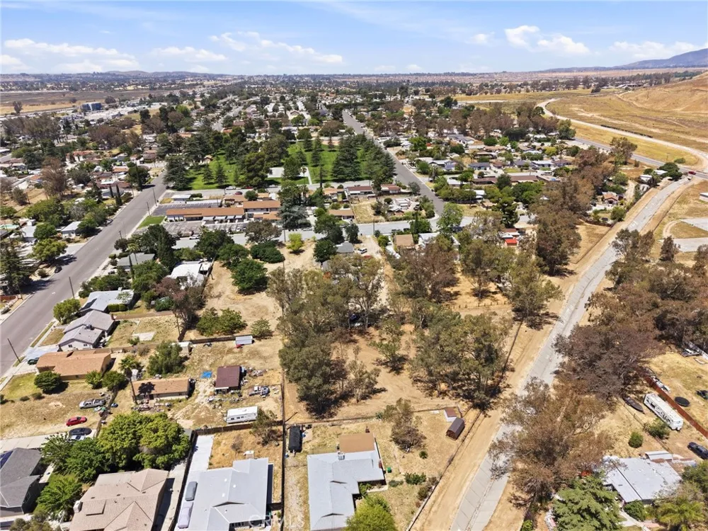 N Woodland Avenue Banning, CA 92220