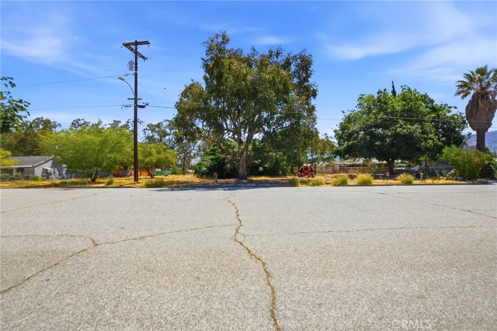 N Woodland Avenue Banning, CA 92220