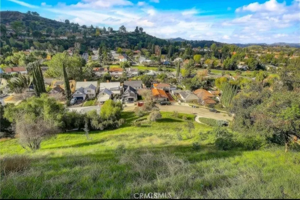 4340 SAN BLAS AVENUE Woodland Hills, CA 91364