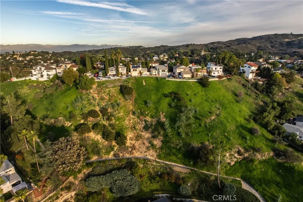 4340 SAN BLAS AVENUE Woodland Hills, CA 91364