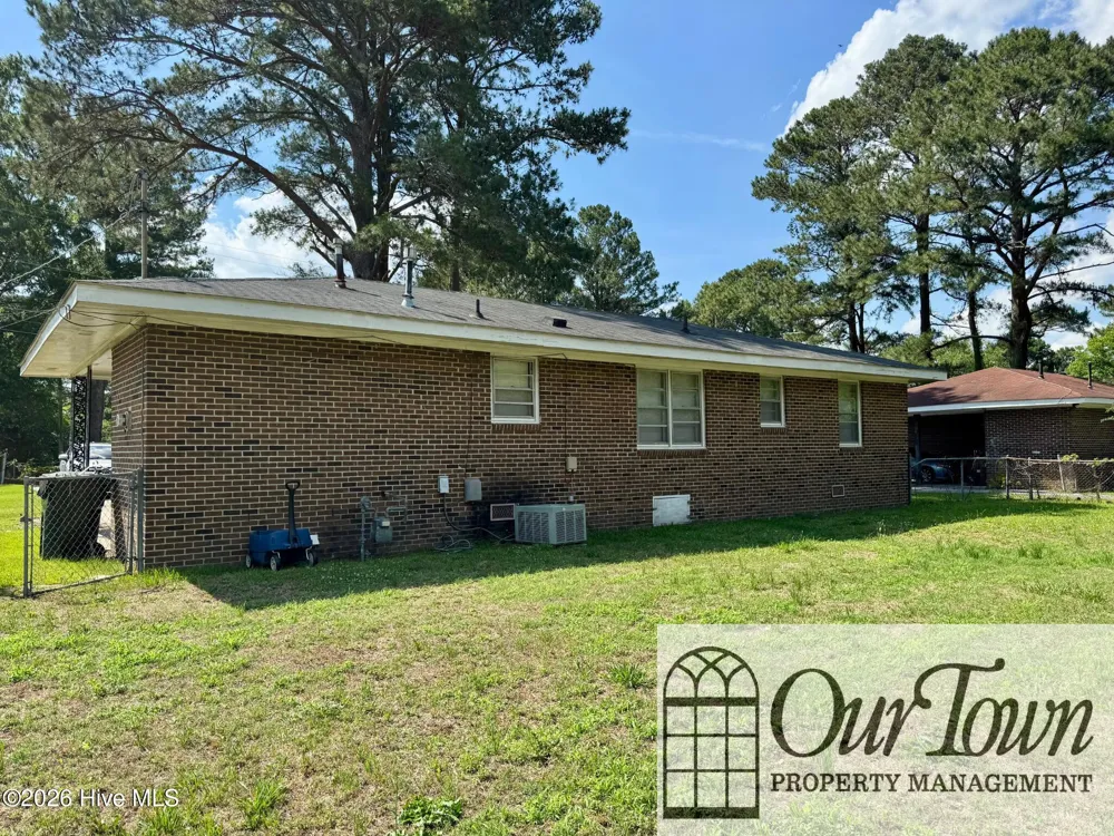 5100 White Oak Loop Wilson, NC 27893