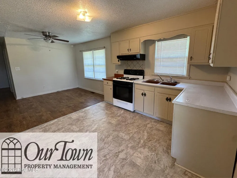 5100 White Oak Loop Wilson, NC 27893