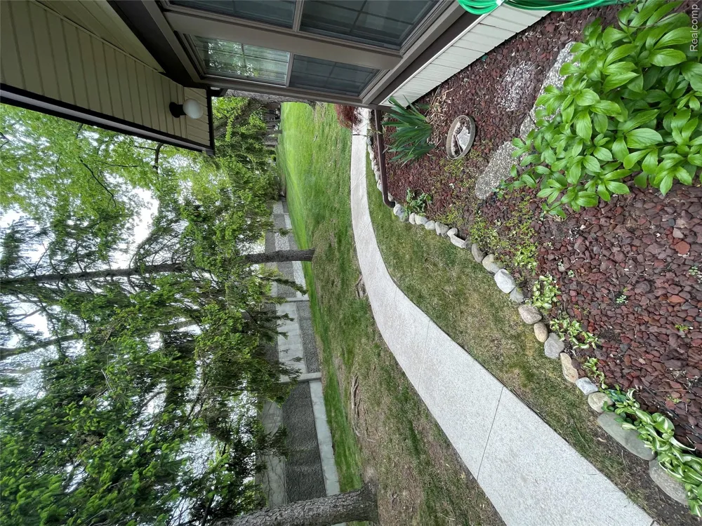 40524 Newport Drive Plymouth Charter Township, MI 48170