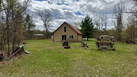 1496 17 Mile Road