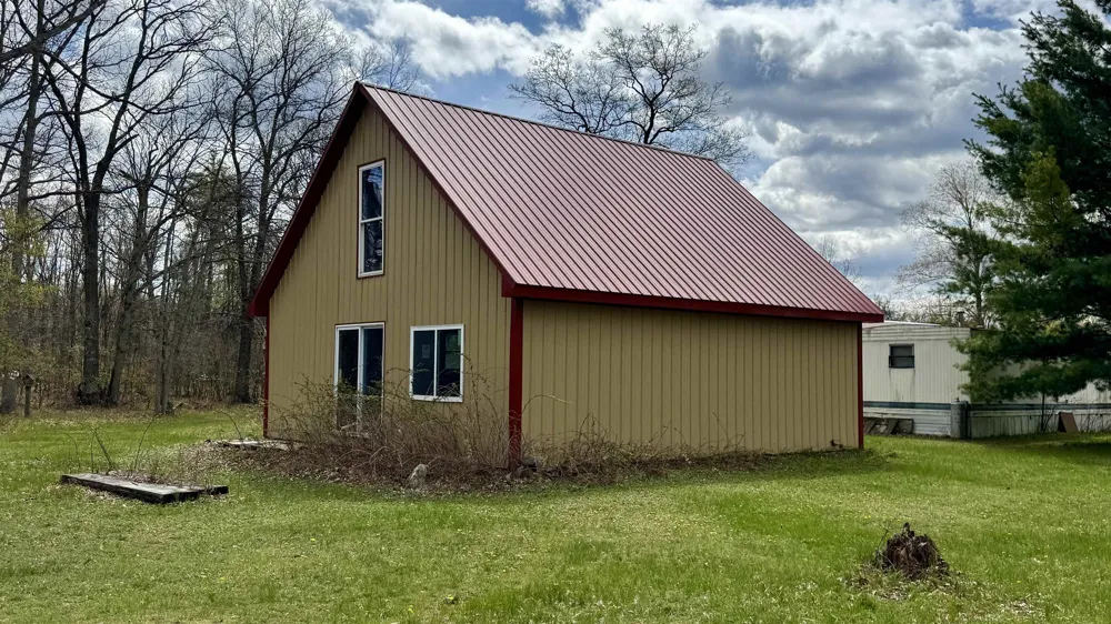 1496 17 Mile Road Middle Branch Township, MI 49665