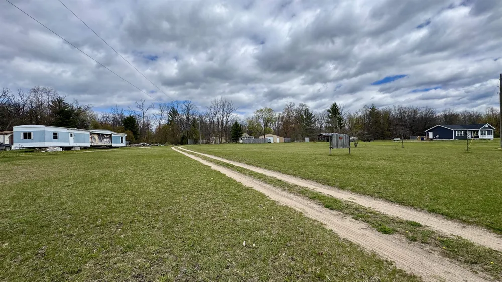 1496 17 Mile Road Middle Branch Township, MI 49665