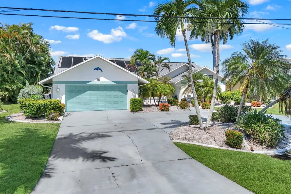 719 EL DORADO PARKWAY W Cape Coral, FL 33914