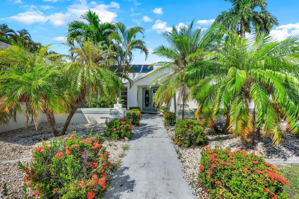 719 EL DORADO PARKWAY W Cape Coral, FL 33914