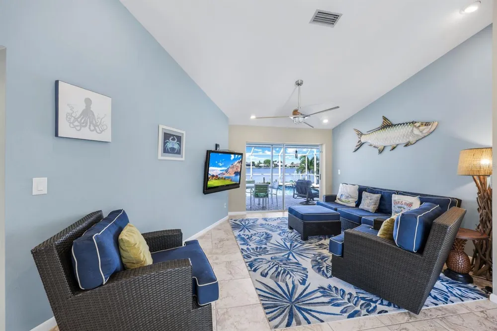 719 EL DORADO PARKWAY W Cape Coral, FL 33914