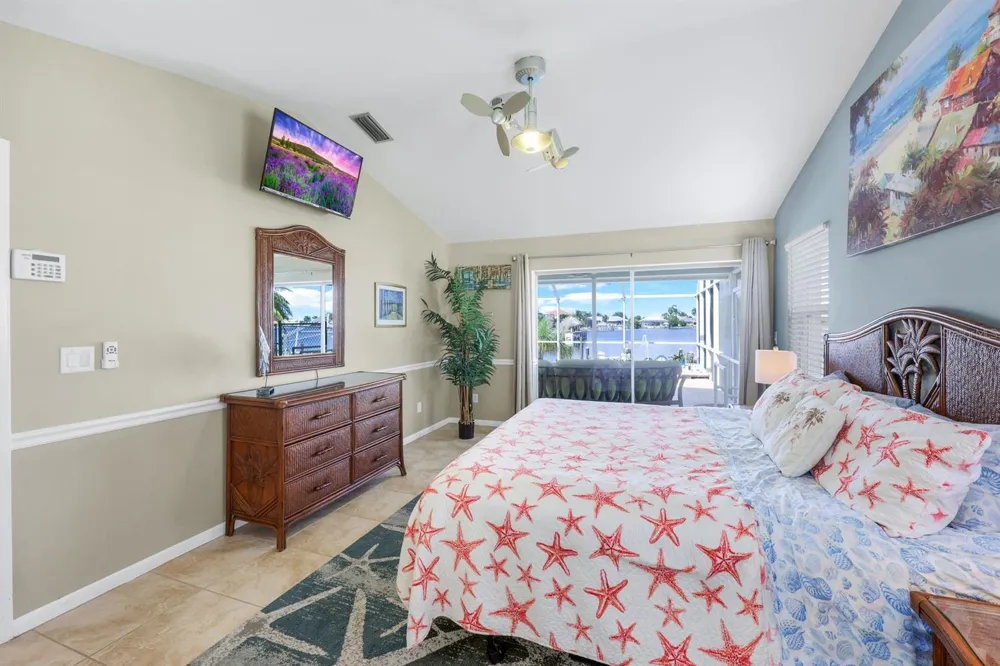 719 EL DORADO PARKWAY W Cape Coral, FL 33914