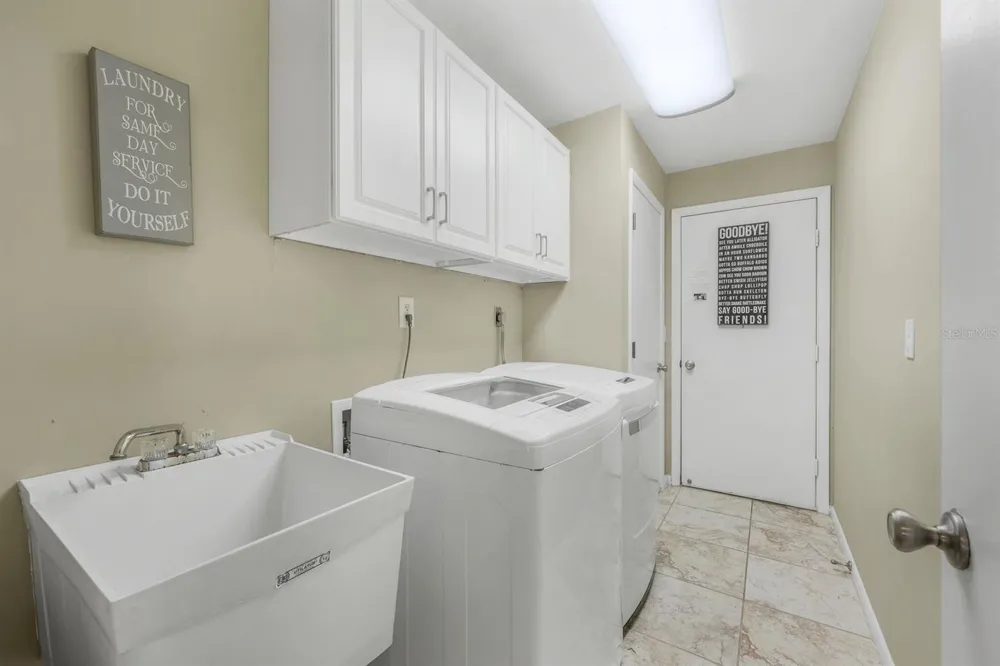 719 EL DORADO PARKWAY W Cape Coral, FL 33914