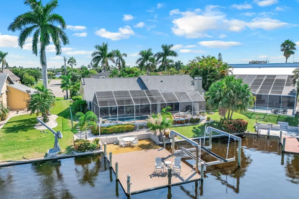 719 EL DORADO PARKWAY W Cape Coral, FL 33914