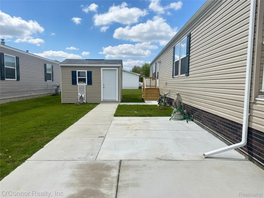269 Westbrook Court Port Huron Charter Township, MI 48060