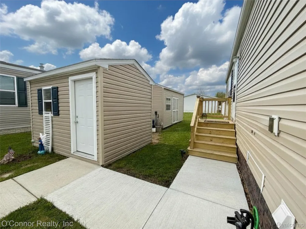 269 Westbrook Court Port Huron Charter Township, MI 48060