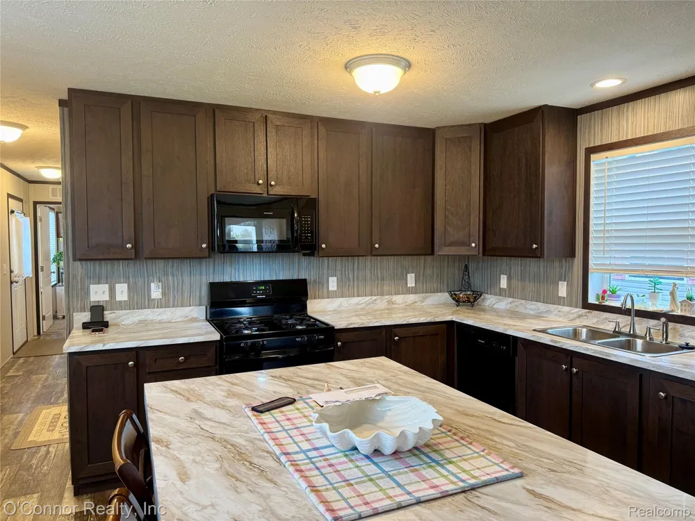 269 Westbrook Court Port Huron Charter Township, MI 48060