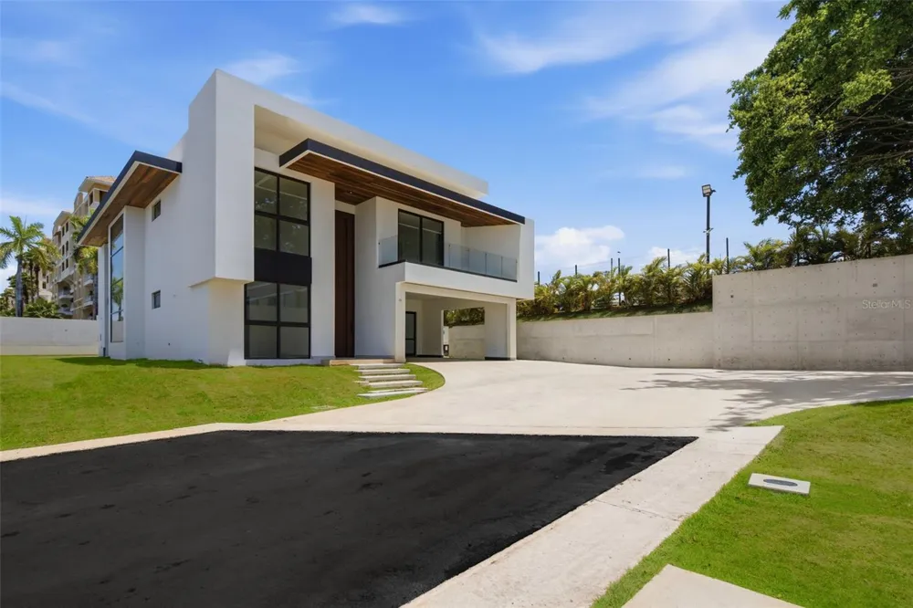 45 SERENO Guaynabo, PR 00969