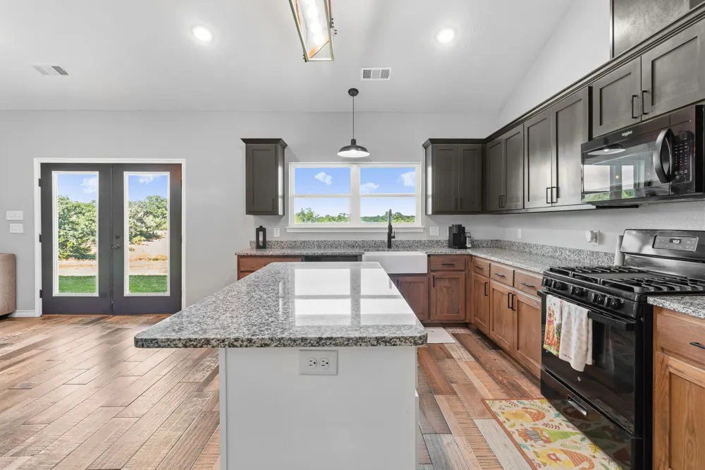 688 Sandstone Court Sunset, TX 76270