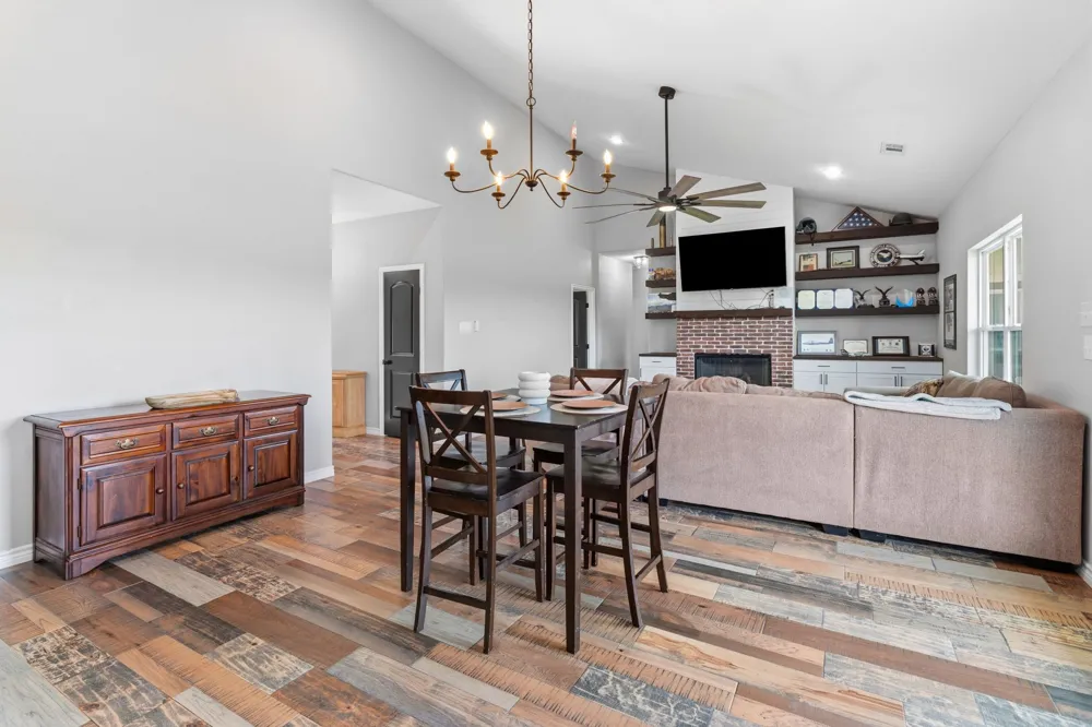 688 Sandstone Court Sunset, TX 76270
