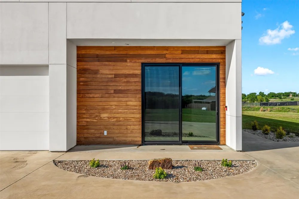 356 Bold Springs Court West, TX 76691