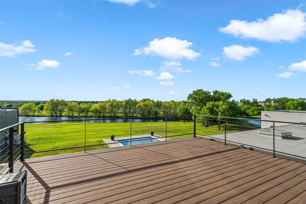 356 Bold Springs Court West, TX 76691