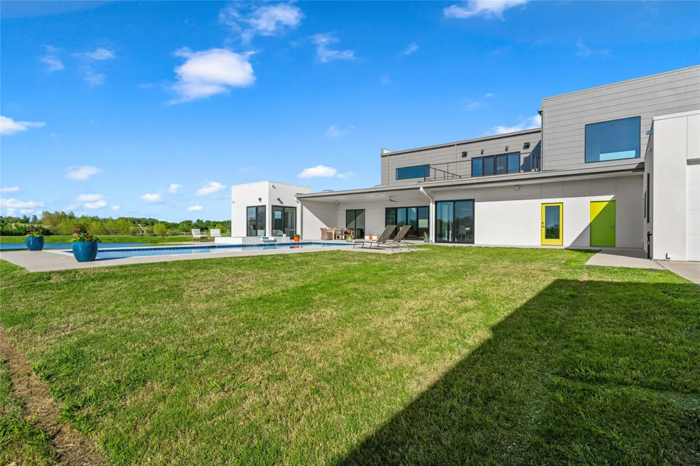 356 Bold Springs Court West, TX 76691