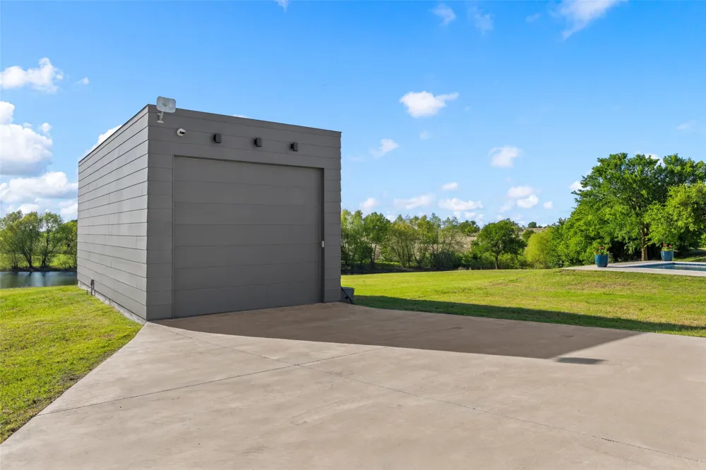 356 Bold Springs Court West, TX 76691