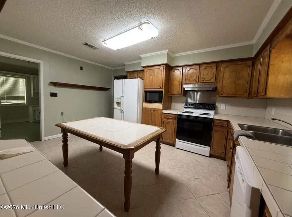 11853 Ebenezer-coxburg Road Lexington, MS 39095