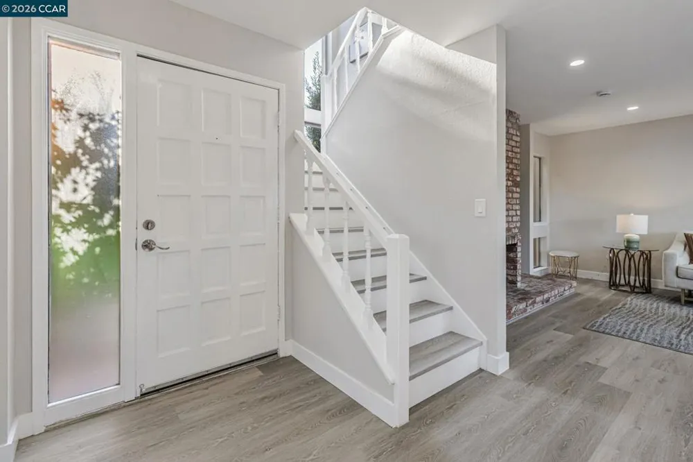 820 Hooshang Ct Cupertino, CA 95014