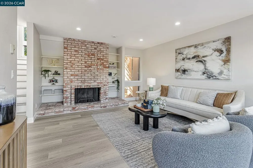 820 Hooshang Ct Cupertino, CA 95014