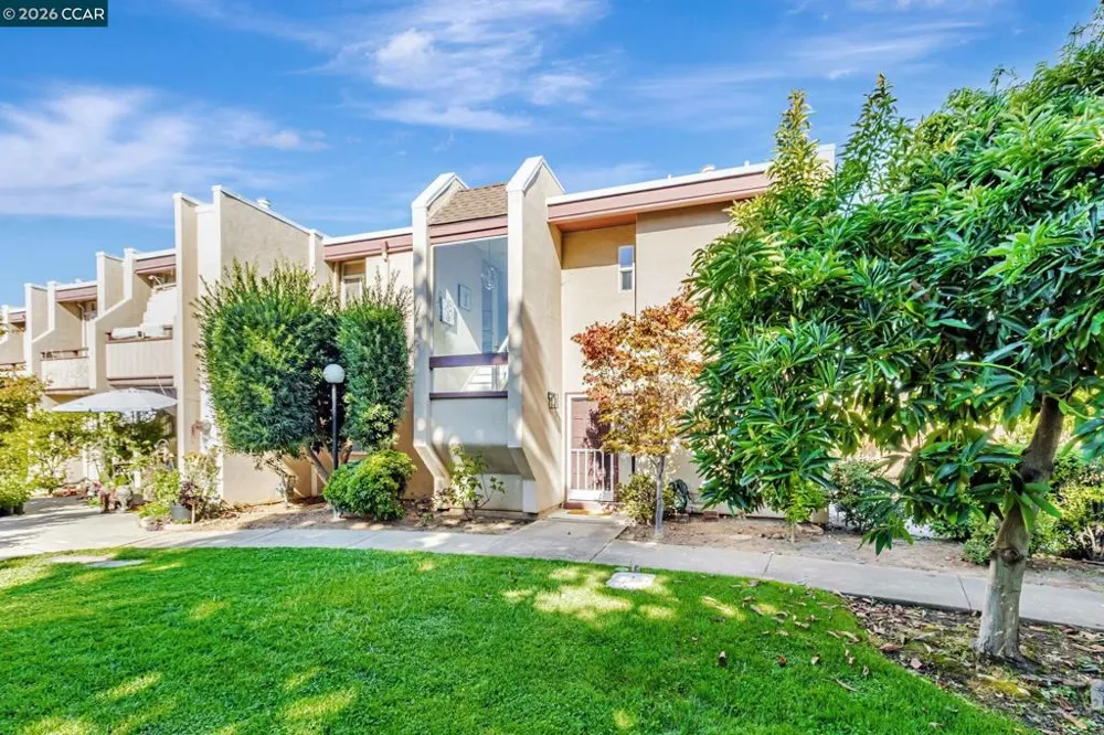 820 Hooshang Ct Cupertino, CA 95014