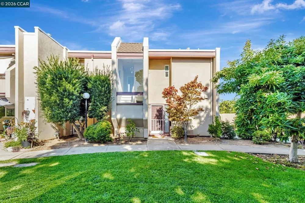 820 Hooshang Ct Cupertino, CA 95014