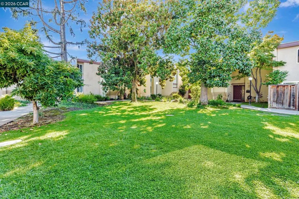 820 Hooshang Ct Cupertino, CA 95014