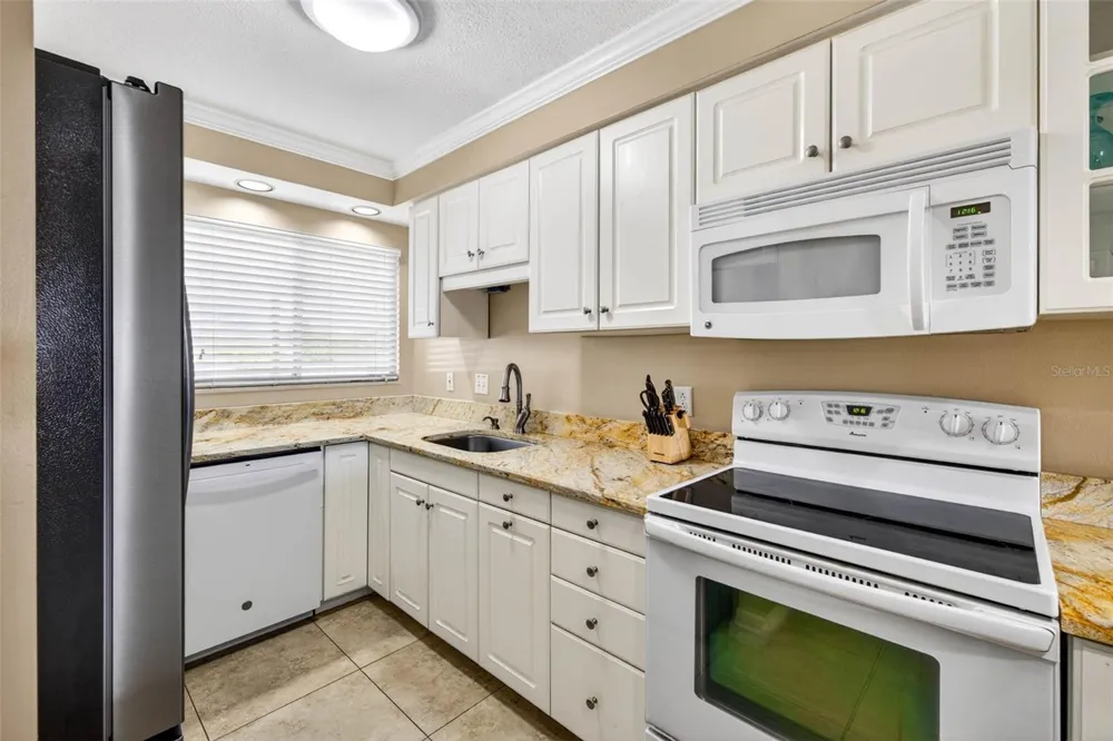 1008 APOLLO BEACH BOULEVARD #206 Apollo Beach, FL 33572