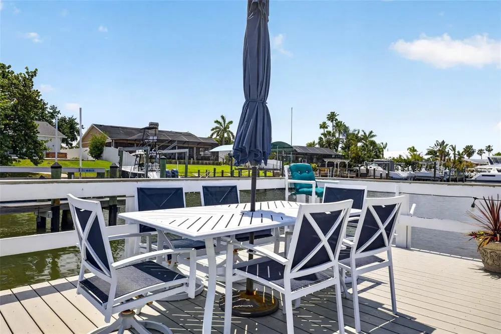 1008 APOLLO BEACH BOULEVARD #206 Apollo Beach, FL 33572