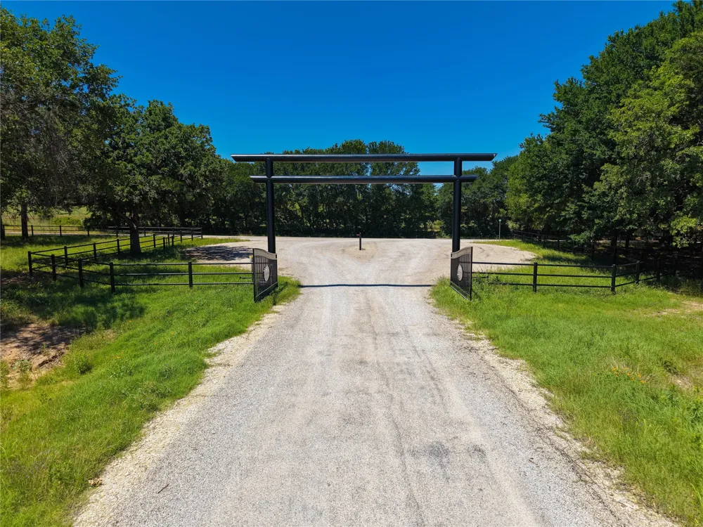 10131 Horizon View Tolar, TX 76476