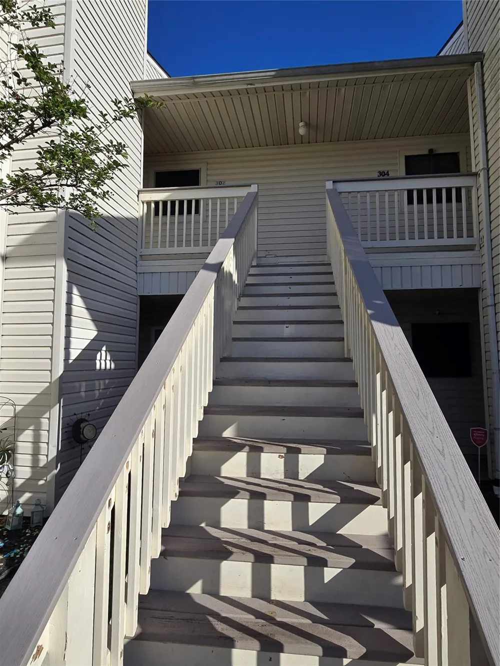 7600 Emmett F Lowry Expressway #304 Texas City, TX 77591
