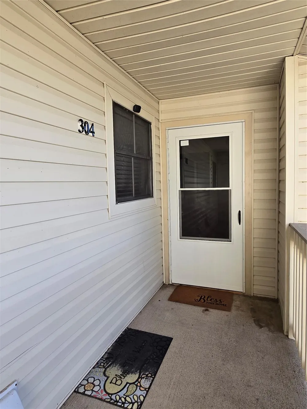 7600 Emmett F Lowry Expressway #304 Texas City, TX 77591