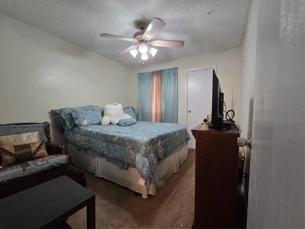 7600 Emmett F Lowry Expressway #304 Texas City, TX 77591