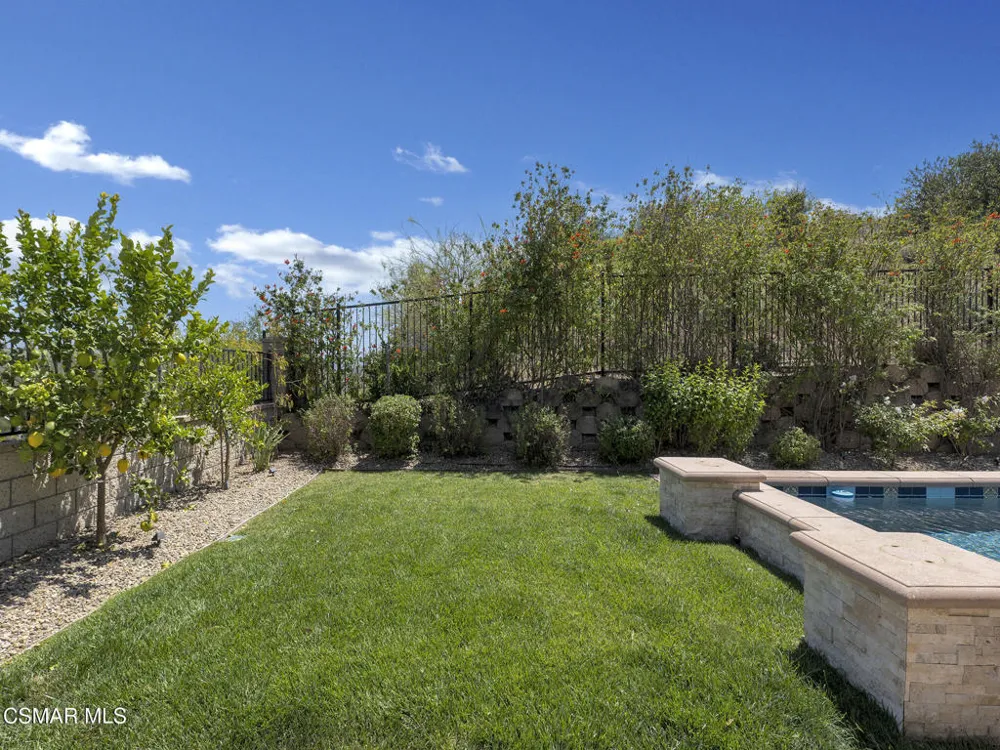 11290 Crenshaw Street Moorpark, CA 93021