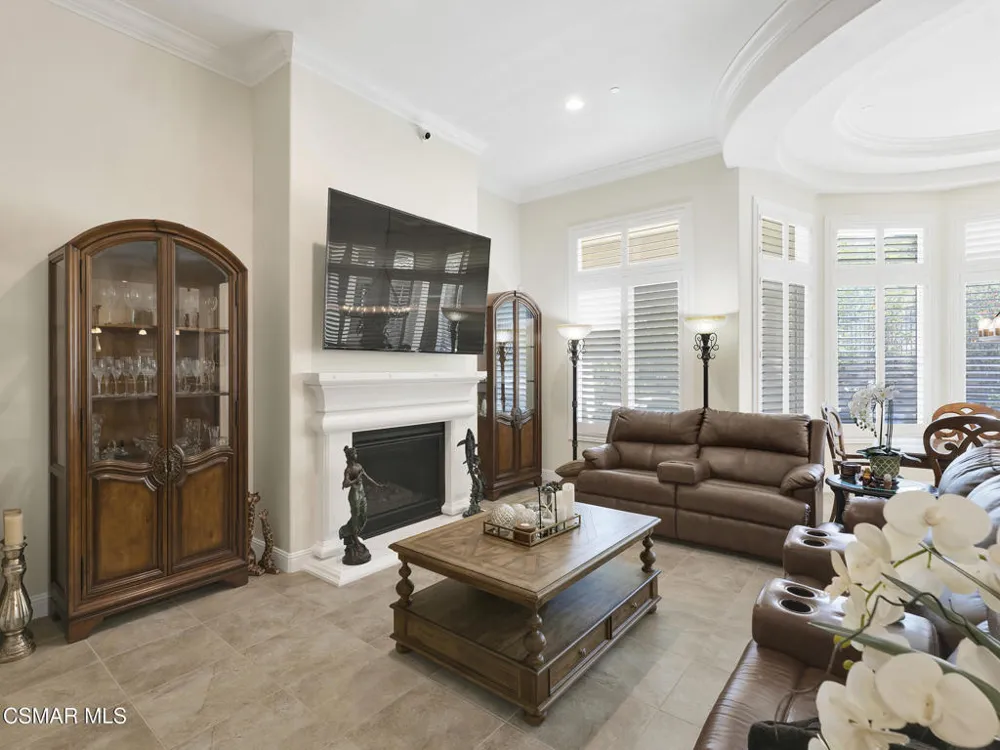 11290 Crenshaw Street Moorpark, CA 93021