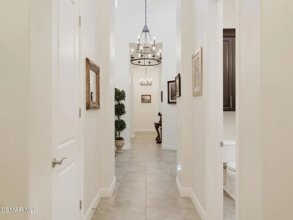 11290 Crenshaw Street Moorpark, CA 93021