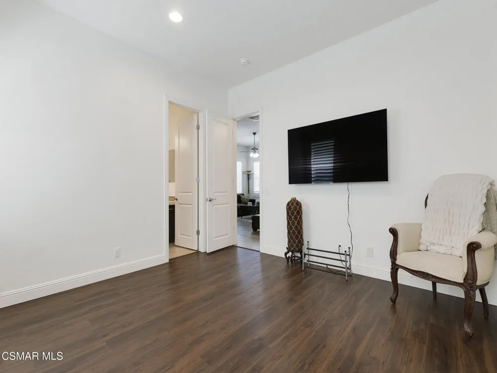 11290 Crenshaw Street Moorpark, CA 93021