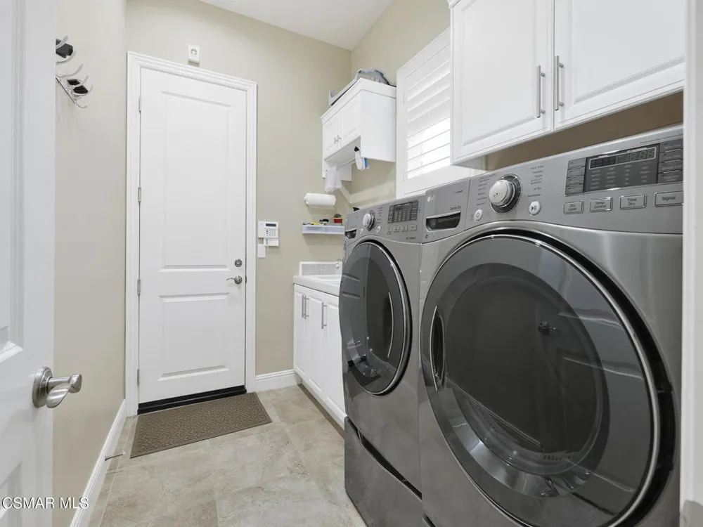 11290 Crenshaw Street Moorpark, CA 93021